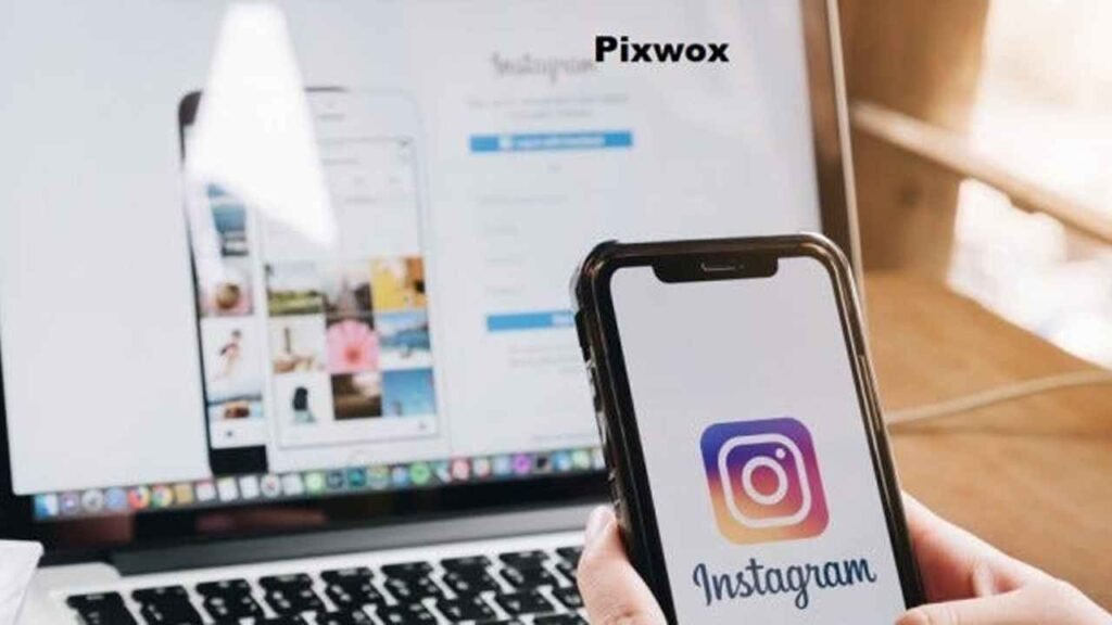 What is Pixwox?